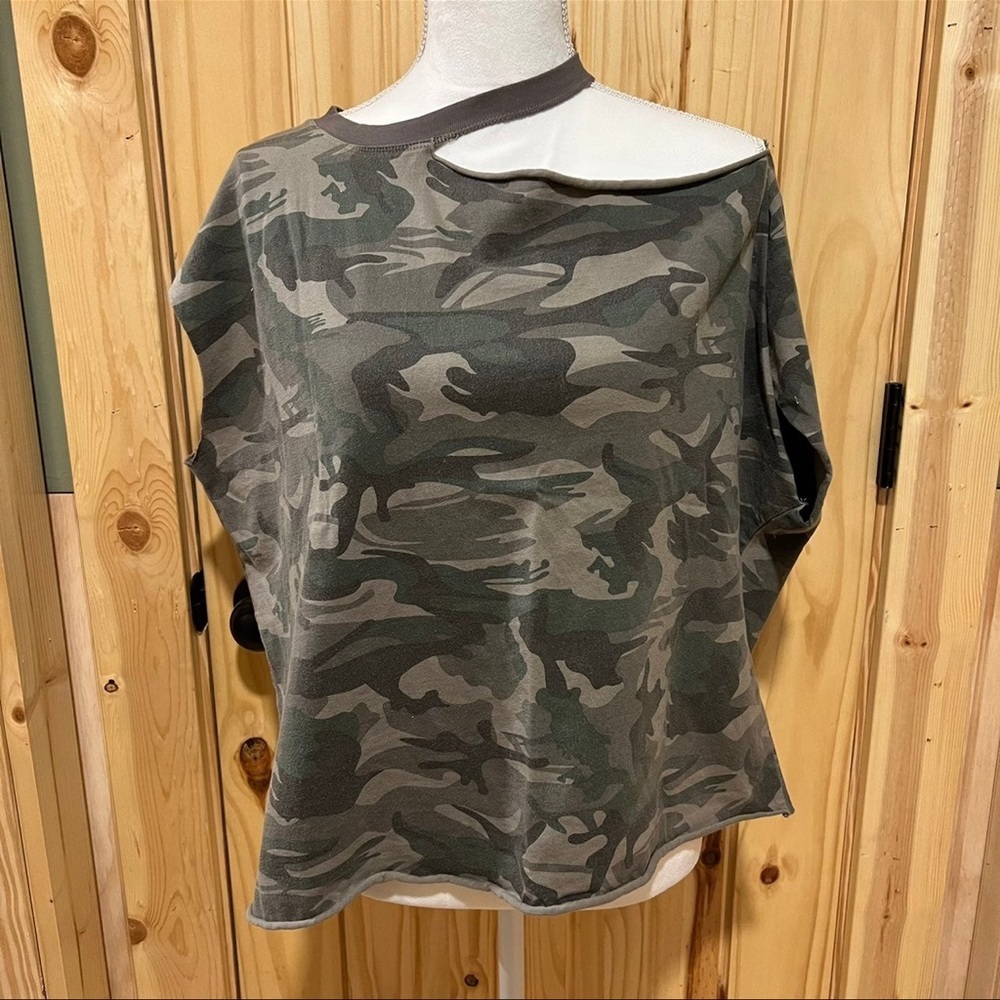 Camo off the shoulder top 3/$20 or 4/$25 - Picture 5 of 5
